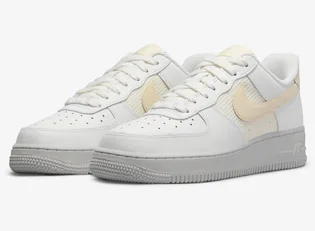 Кросівки жіночі Nike Air Force 1 07 Ess White Dj9945-100