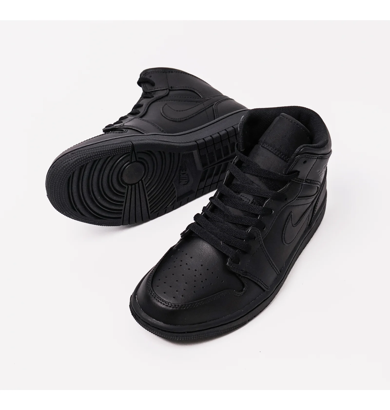 ᐉ Кросівки чоловічі Air Jordan 1 Mid Black 554724-093 - придбати