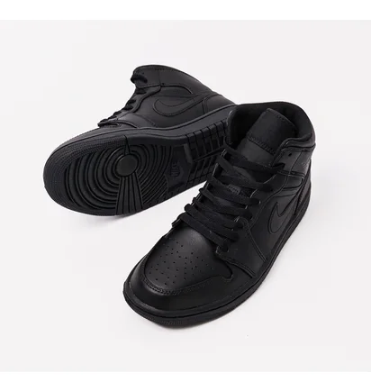 Кроссовки мужские Air Jordan 1 Mid Black 554724-093