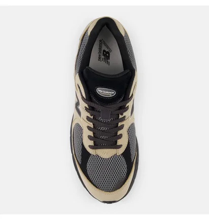 Кроссовки унисекс New Balance 2002R Beige U20026PU