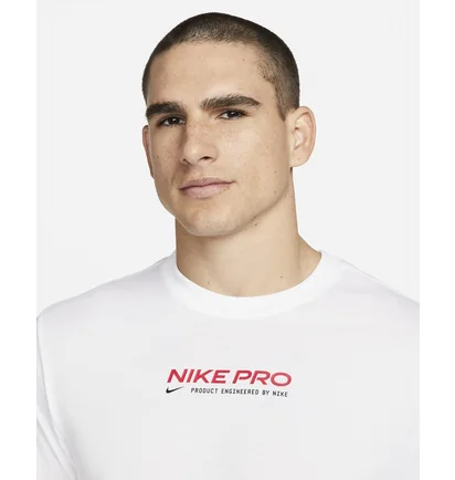 Футболка чоловіча Nike Mens Training T-Shirt White Dm5677-100