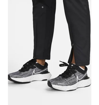 Штани жіночі Nike Therma-Fit Run Division Black DX5553-010