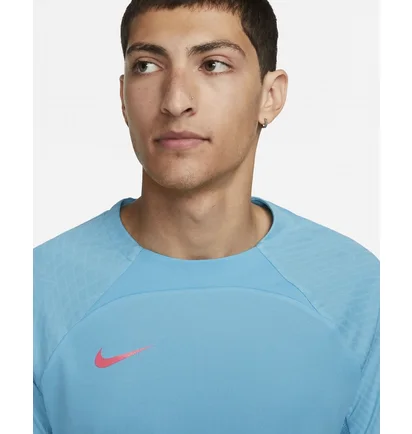 Футболка чоловіча Nike Dri-Fit Strike Blue Dv9237-416