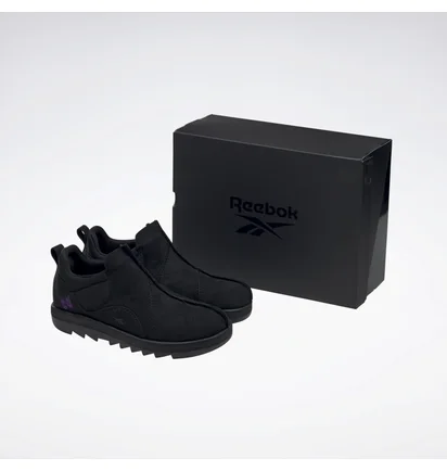 Туфли унисекс Reebok X Needles Beatnik Moc Black HP6838