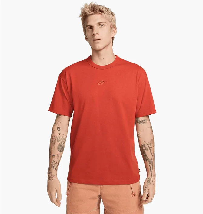 Футболка мужская Nike Sportswear Premium Essentials Red DO7392-626