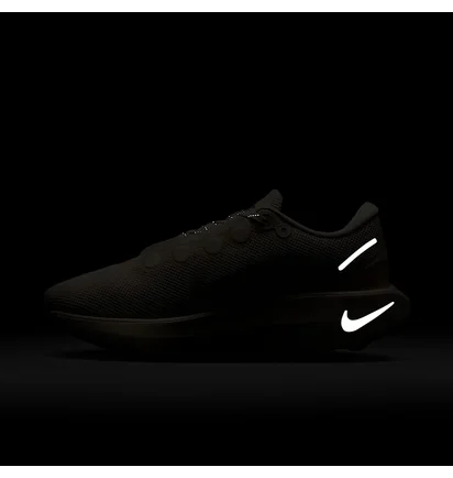 Кросівки жіночі Nike Motiva Gore-Tex Beige HM0355-800