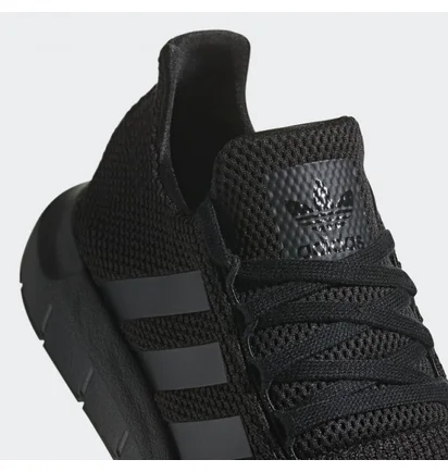 Кросівки чоловічі Adidas Originals Swift Run black AQ0863