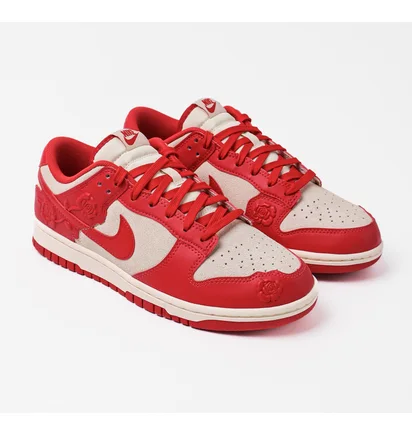 Кросівки жіночі Nike Dunk Low Red HF1986-100