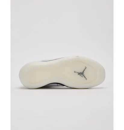 Кроссовки унисекс Air Jordan 39 White FQ0213-106