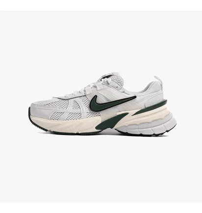 Кросівки жіночі Nike V2K Run Shoes White FD0736-101