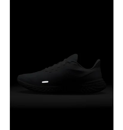 Кроссовки мужские Nike Revolution 5 White BQ3204-103