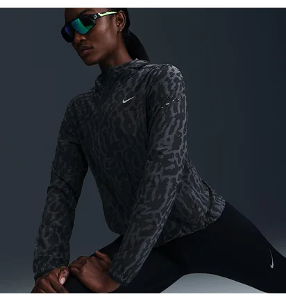 Ветровка женская Nike Swift Dri-Fit Black IB5844-010