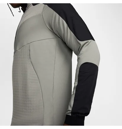 Кофта чоловіча Nike Elmnt Top Ls Wr Grey HF7452-053
