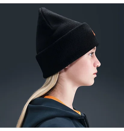 Шапка дитяча Nike Peak Futura Beanie Black HF5498-011