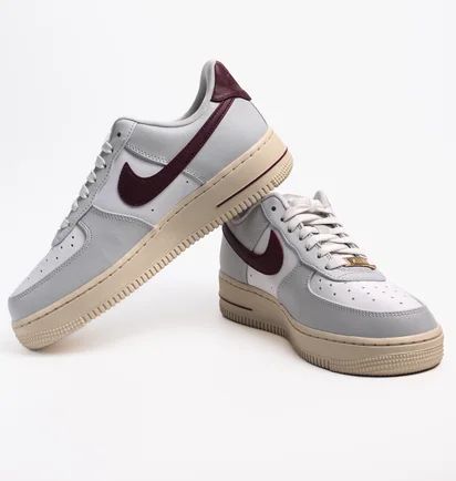 Кросівки жіночі Nike Wmns Air Force 1 07 Se Grey DV7584-001