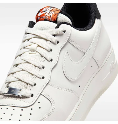 Кросівки чоловічі Nike Air Force 1 07 White IQ0293-030