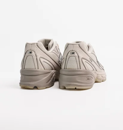 Кроссовки унисекс New Balance 740 Lunar New Year Beige U740LN1
