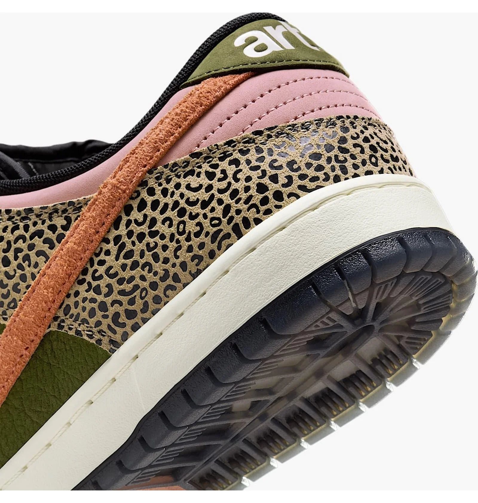 ᐉ Кросівки унісекс Nike Sb Dunk Low Multi IH3211-200 - придбати в
