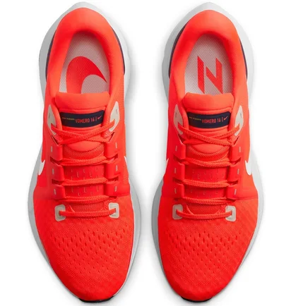 Кросівки чоловічі Nike Vomero 16 Red DA7245-601