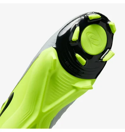 Бутсы мужские Nike Phantom Gx Ii Academy Fg/Mg Metallic/Green FD6723-003