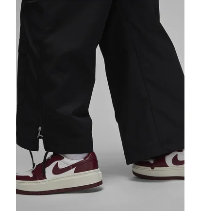Штани жіночі Air Jordan Chicago Black DZ3349-010