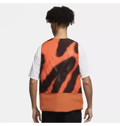 Жилетка мужская Nike Therma Fir Repel Wild Run Vest Orange DD6207-816