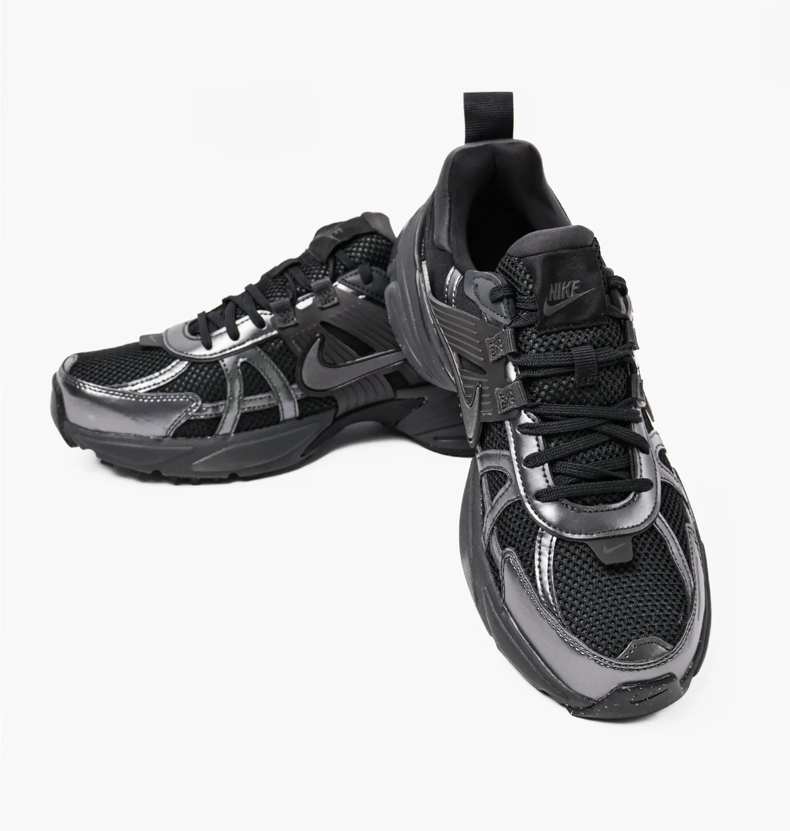 ᐉ Кросівки чоловічі Nike V2K Run Black HJ4497-001 - придбати в