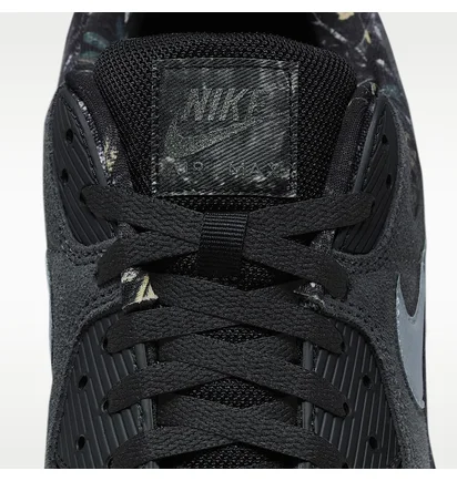 Кросівки чоловічі Nike Air Max 90 MenS Shoes Black/Grey IQ0300-001