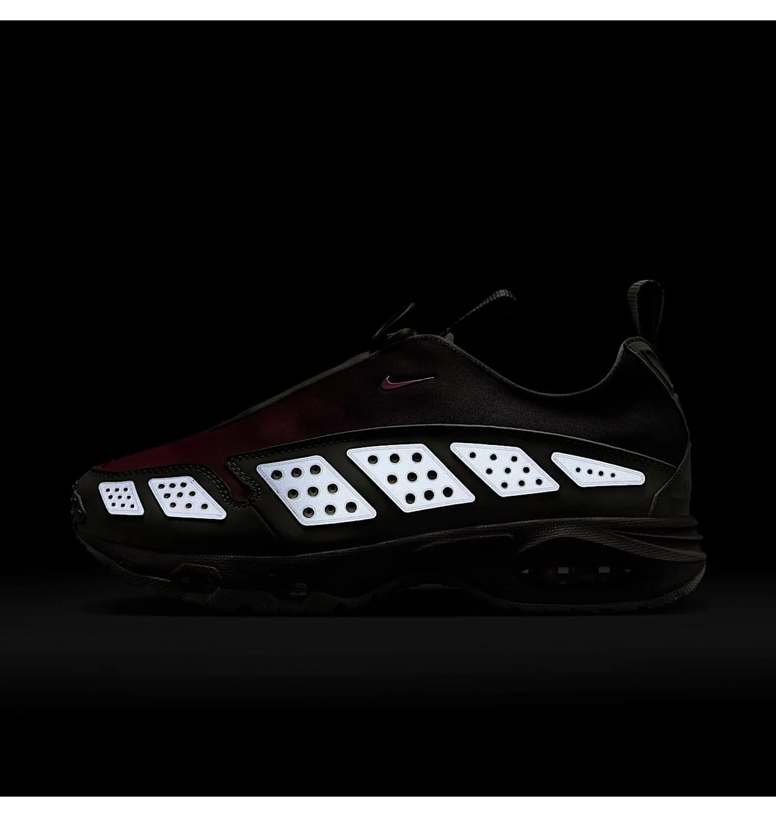 ᐉ Кросівки жіночі Nike Air Max Sndr Pink/Black IB7702-300