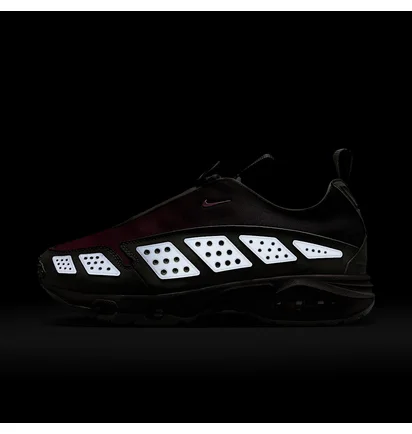 Кросівки жіночі Nike Air Max Sndr Pink/Black IB7702-300