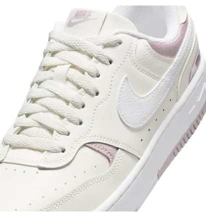 Кроссовки женские Nike Gamma Force WomenS Shoes White/Violet DX9176-114