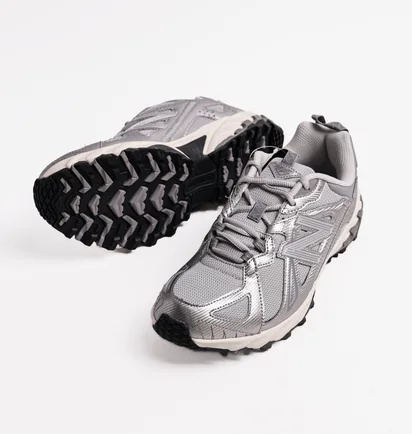 Кроссовки унисекс New Balance 610 Metallic ML610TAU