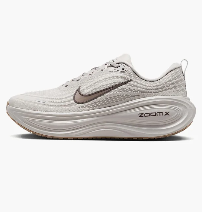 Кросівки чоловічі Nike Vomero Plus MenS Road Running Shoes Beige HV8150-005