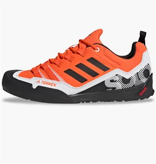 Кроссовки мужские Adidas Terrex Swift Solo Approach Shoes Orange Hr1302
