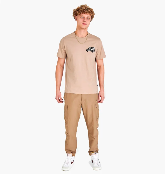 Футболка мужская Nike Sportswear Moving Company Short-Sleeve T-Shirt Beige Dz2845-200