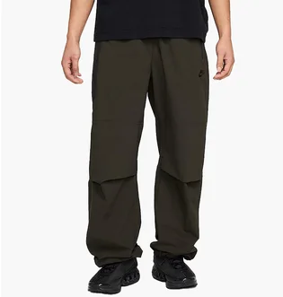Штаны мужские Nike Tech Woven Loose Fit Pants Olive HM7158-356