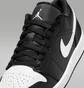 Кроссовки мужские Air Jordan 1 Low Black/White 553558-043