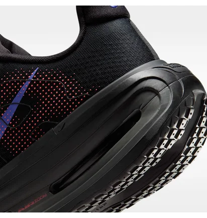 Кроссовки женские Nike Vomero Premium WomenS Road Running Shoes Black/Blue HM5973-002