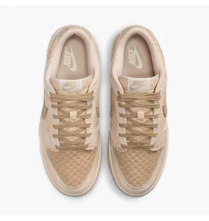 Кроссовки женские Nike Dunk Low Beige IB7947-126