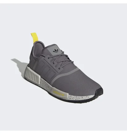 Кроссовки мужские Adidas Nmd_R1 Shoes Grey Gx9534