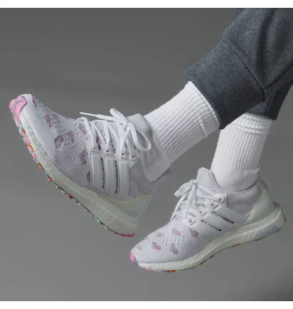Кросівки жіночі Adidas Ultraboost 1.0 White Hq3857