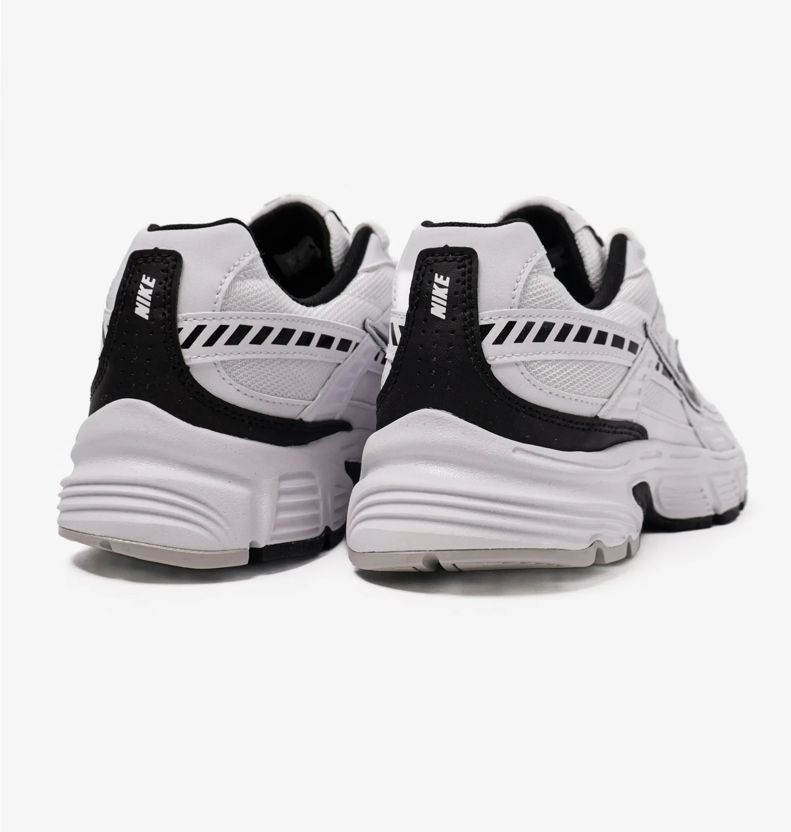 ᐉ Кросівки чоловічі Nike Initiator White 394055-100 - придбати в