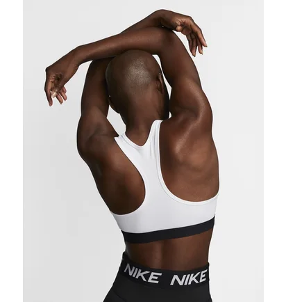 Топ женский Nike Womens Medium-Support Non-Padded Sports Bra White Bv3900-100