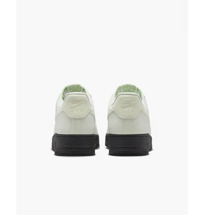 Кроссовки мужские Nike Air Force 1 07 Lv8 Shoes Beige FJ4160-002