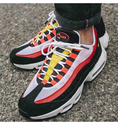 Кросівки унісекс Nike Air Max 95 Essential Black/White/Red AT9865-101