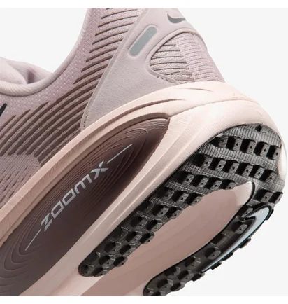 Кросівки жіночі Nike Vomero 18 Violet HM6804-607