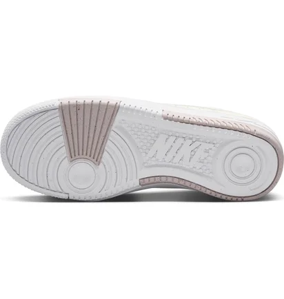 Кроссовки женские Nike Gamma Force WomenS Shoes White/Violet DX9176-114