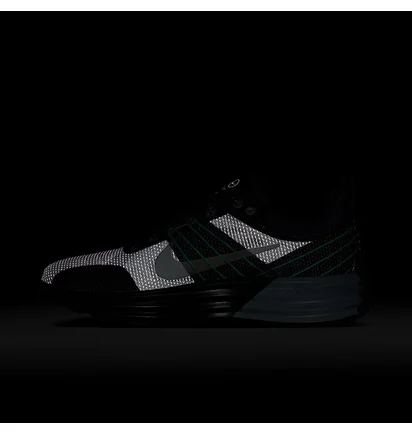 Кросівки чоловічі Nike Lunar Roam Premium Black HV2523-002