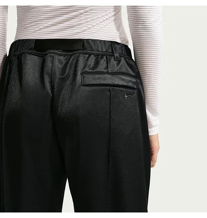 Штани жіночі Nike Sportswear WomenS Loose Mid-Rise Belted Pintuck Pants Black IF0272-010