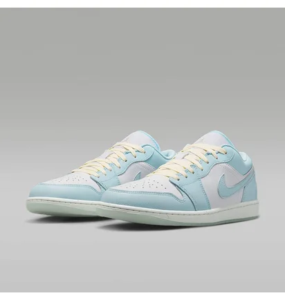Кроссовки мужские Nike 1 Low Se White/Light Blue HJ5999-400